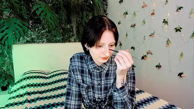 Kira  Cutie online show from 3, 7, 2026