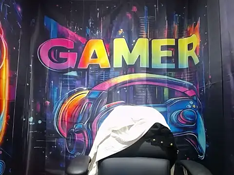 EmmieRae   online show from 22, 3, 2026