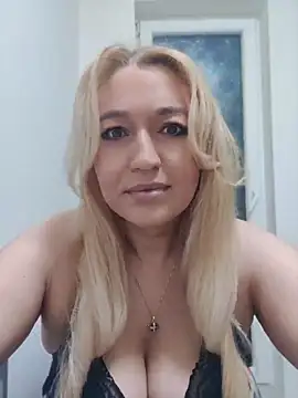 LexaVelure online show from 9, 5, 2026