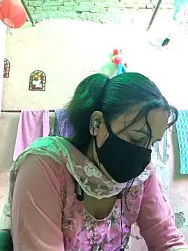REENA-STRIP online show from 5, 5, 2026