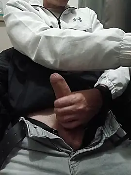 Skinboy06 online show from 19, 4, 2026