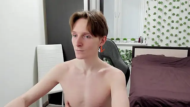 Ethan Ginger online show from 8, 4, 2026