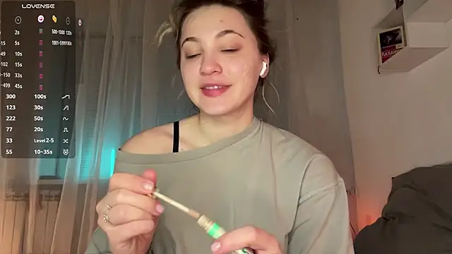 1Kellynaive online show from 15, 4, 2026