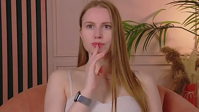 Lover Daisy  online show from 13, 5, 2026