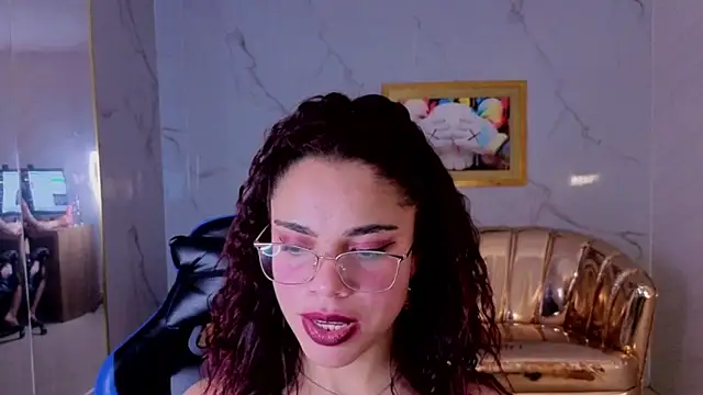 Snapshot of sara_1s chatting on 9, 4, 2026 sara 1s online show from 9, 4, 2026