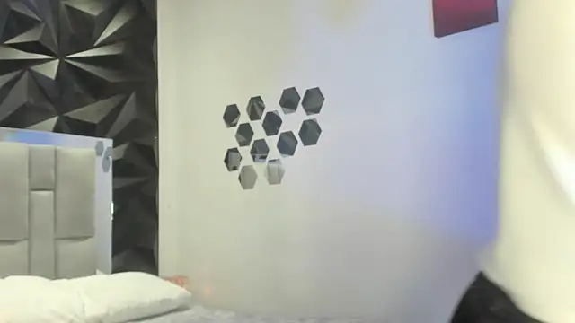 RabbitFox  online show from 23, 3, 2026