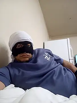 Snapshot of trkk9715 chatting on 21, 3, 2026 trkk9715 online show from 21, 3, 2026