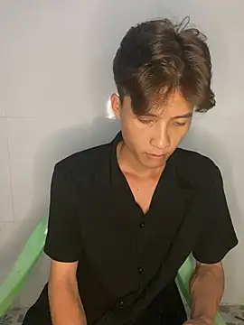 Snapshot of Nguyencuong1999 chatting on 19, 5, 2026 Nguyencuong1999 online show from 19, 5, 2026
