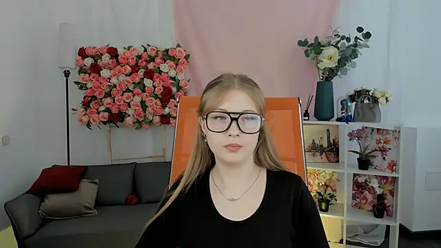 LunasFrost online show from 20, 3, 2026