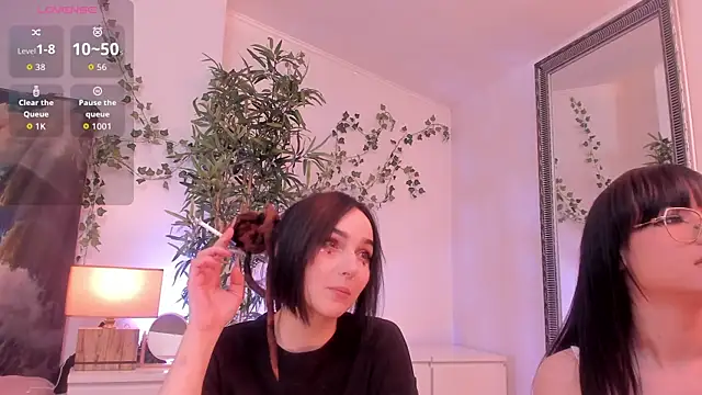 Snapshot of mira0_0 chatting on 7, 4, 2026 mira0 0 online show from 7, 4, 2026