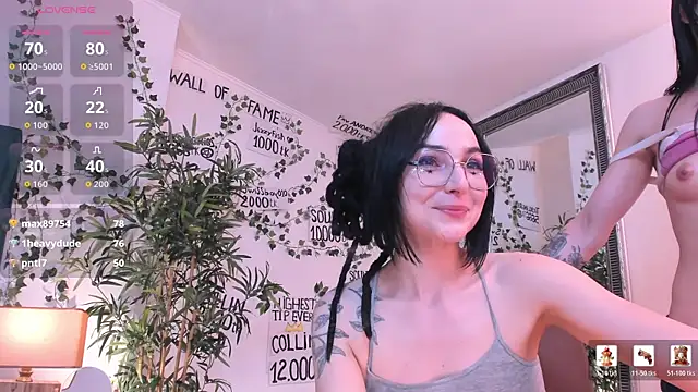 Snapshot of mira0_0 chatting on 18, 5, 2026 mira0 0 online show from 18, 5, 2026