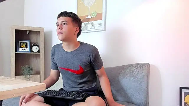 Snapshot of dennis_hills chatting on 21, 3, 2026 dennis hills online show from 21, 3, 2026