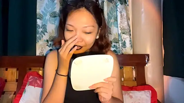 Snapshot of urhottie_lottie chatting on 23, 3, 2026 urhottie lottie online show from 23, 3, 2026