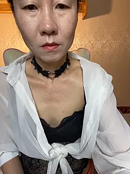lilysister66 online show from 24, 4, 2026