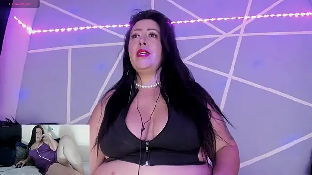 bella smit1 online show from 8, 5, 2026
