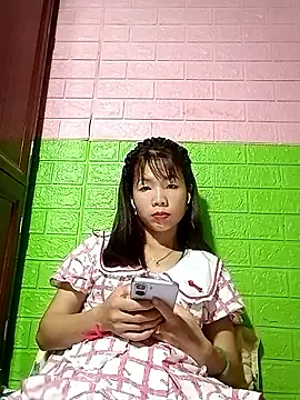 AmyLinee01 online show from 22, 5, 2026