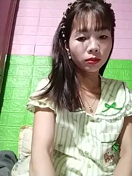 AmyLinee01 online show from 25, 5, 2026