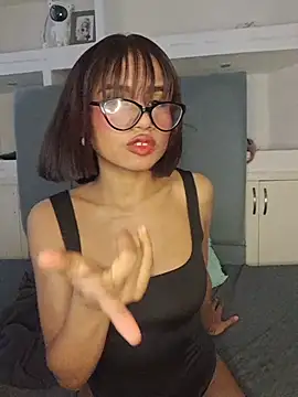 Lucy Em online show from 11, 5, 2026