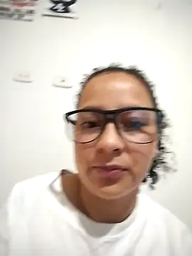 Snapshot of Sofia_Alane chatting on 2, 4, 2026 Sofia Alane online show from 2, 4, 2026