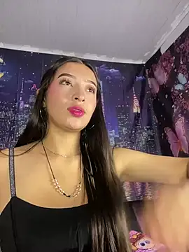 Itze Mua online show from 24, 3, 2026