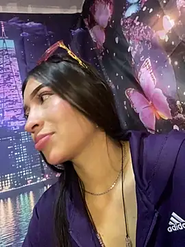 Itze Mua online show from 27, 3, 2026