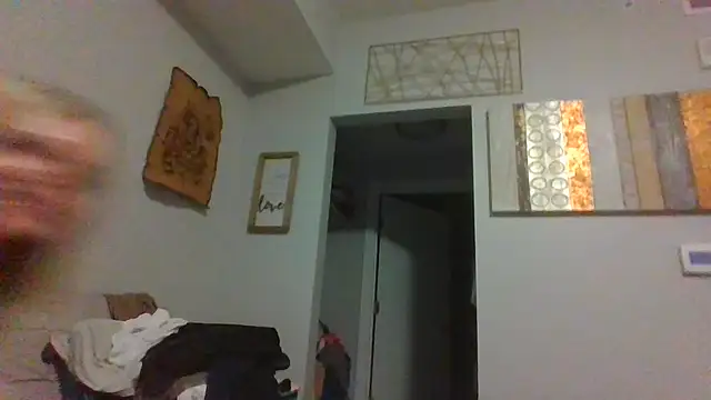 Snapshot of Britneycherry chatting on 2, 7, 2026 Britneycherry online show from 2, 7, 2026
