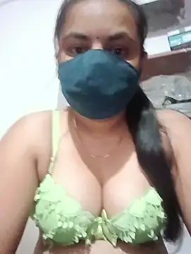 sunnyy leone online show from 24, 3, 2026