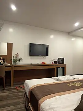 ocoq12 online show from 23, 3, 2026