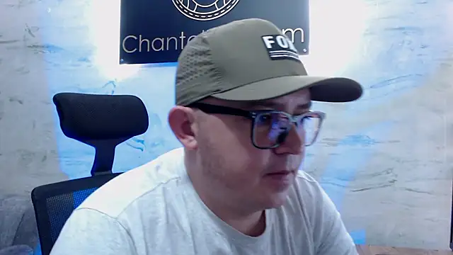 Snapshot of maximo_daddy chatting on 19, 4, 2026 maximo daddy online show from 19, 4, 2026