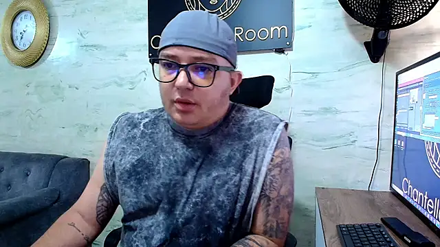 Snapshot of maximo_daddy chatting on 8, 5, 2026 maximo daddy online show from 8, 5, 2026