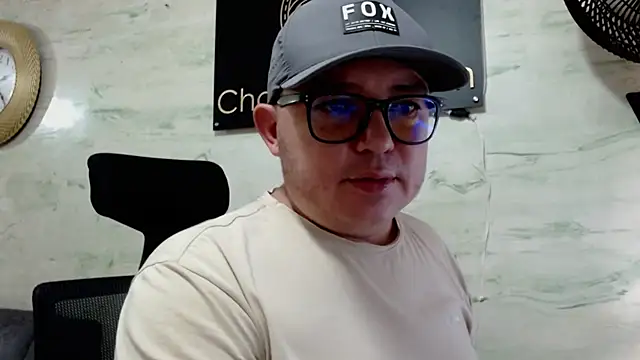 Snapshot of maximo_daddy chatting on 13, 5, 2026 maximo daddy online show from 13, 5, 2026