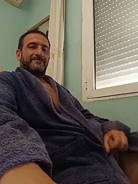 Snapshot of DanTrov79 chatting on 6, 6, 2026 DanTrov79 online show from 6, 6, 2026
