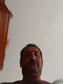 Snapshot of DanTrov79 chatting on 2, 7, 2026 DanTrov79 online show from 2, 7, 2026