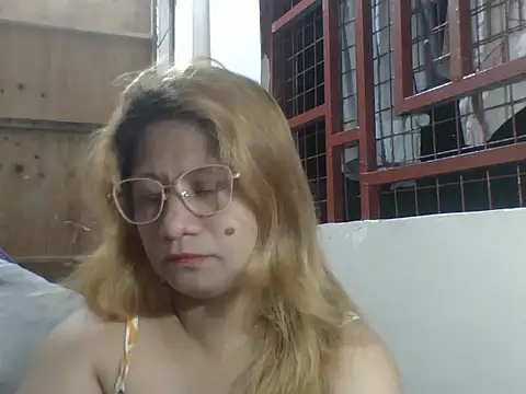PinayChristine online show from 29, 5, 2026