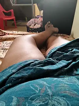 Snapshot of Tamil-swathi99 chatting on 5, 5, 2026 Tamil-swathi99 online show from 5, 5, 2026