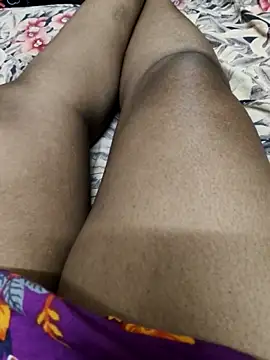 Snapshot of Tamil-swathi99 chatting on 8, 6, 2026 Tamil-swathi99 online show from 8, 6, 2026