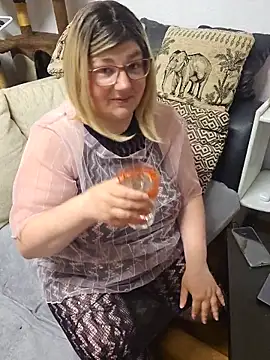 xXLunaBlissXx online show from 12, 6, 2026