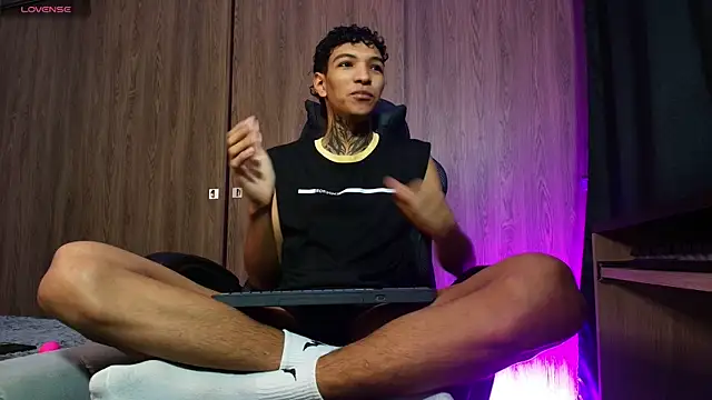 im Usuga online show from 9, 6, 2026