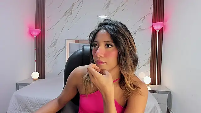 EsperanzaMora online show from 23, 4, 2026