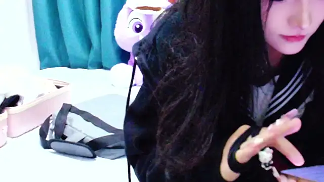 Snapshot of girllong520 chatting on 1, 4, 2026 girllong520 online show from 1, 4, 2026