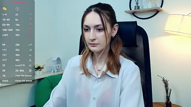 LoraLanett online show from 16, 4, 2026