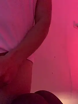 Snapshot of hpcouplee420 chatting on 16, 4, 2026 hpcouplee420 online show from 16, 4, 2026