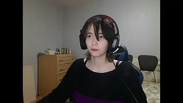 ShaynaLinley online show from 13, 6, 2026