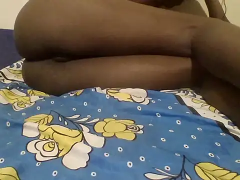 Snapshot of PetuniaAkAkea chatting on 12, 4, 2026 PetuniaAkAkea online show from 12, 4, 2026