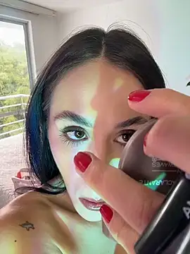 SerenaFox  online show from 13, 5, 2026