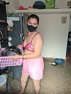 HeartlessGirl online show from 22, 5, 2026