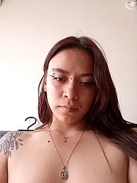 AuroraaMoonn online show from 30, 4, 2026