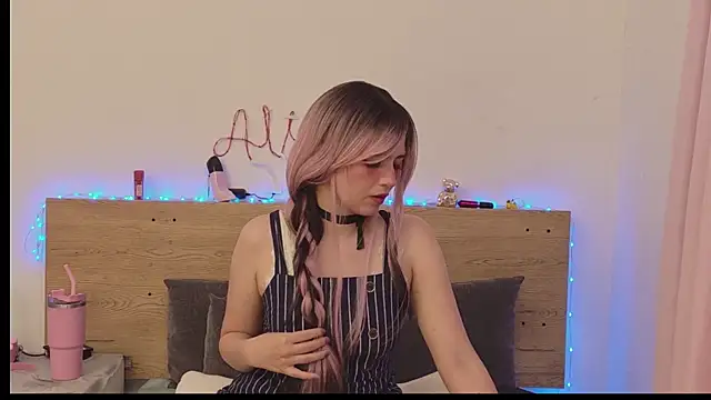 Sweet Alice S online show from 9, 5, 2026