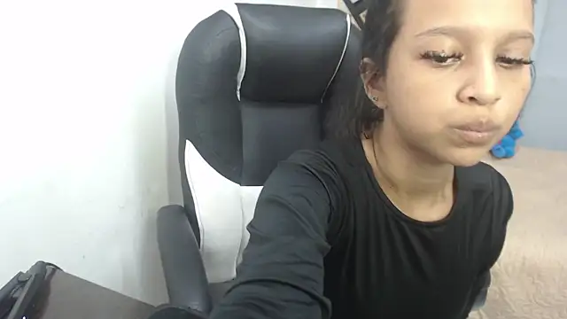naty 18 online show from 9, 5, 2026