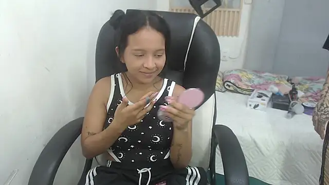 naty 18 online show from 10, 6, 2026